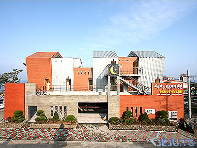 제주 하늘푸른바다펜션 전경1